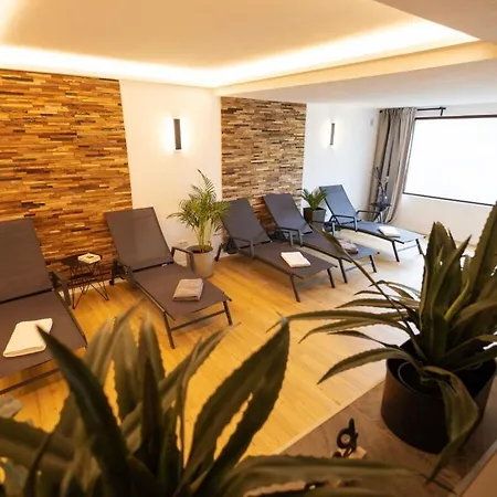 Q-stall, 05 Vakantiehuis